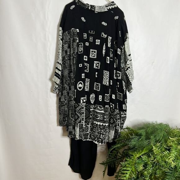 BOPS GRAPHICS LAGENLOOK‎ PANTSUIT SIZE 5X - Picture 2 of 9